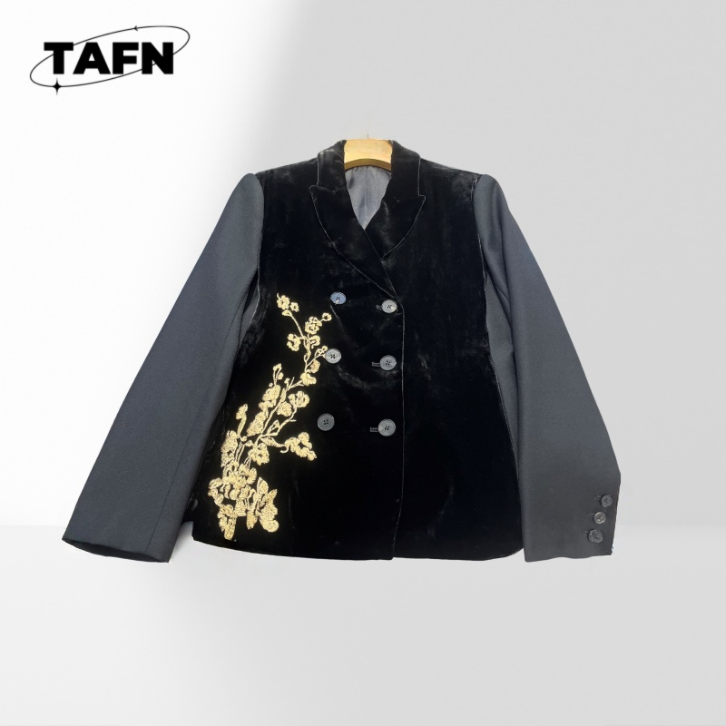Mens Formal Look - Şık Erkek Blazer İş Görünümü için